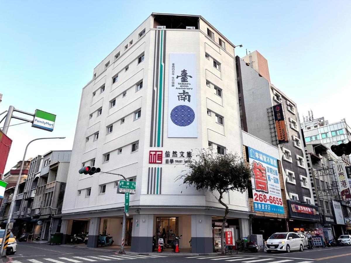 Trust Hotel Tainan Exterior foto
